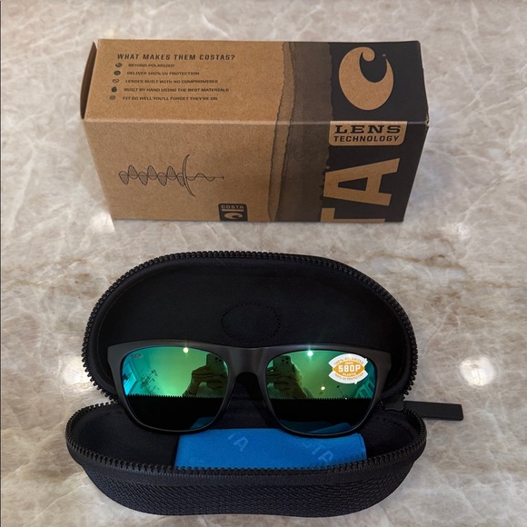 Costa Dark Frame Sunglasses with Vibrant Green Lenses - Picture 3 of 4